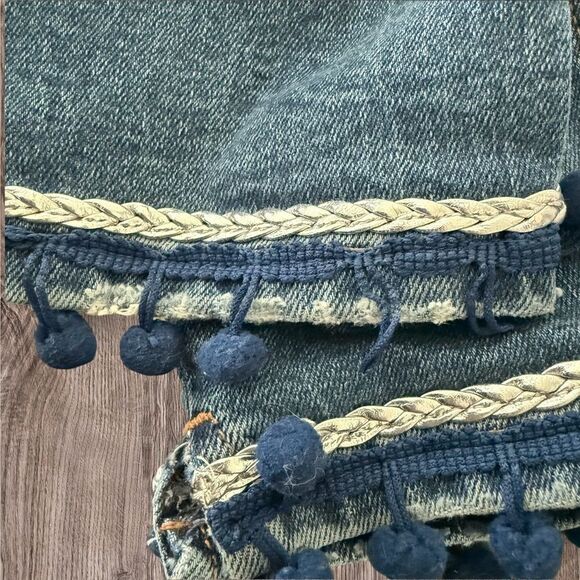 Zara Basic Z1975 Denim Blue Jeans with Distressed Hem and Pom Poms - Picture 7 of 10